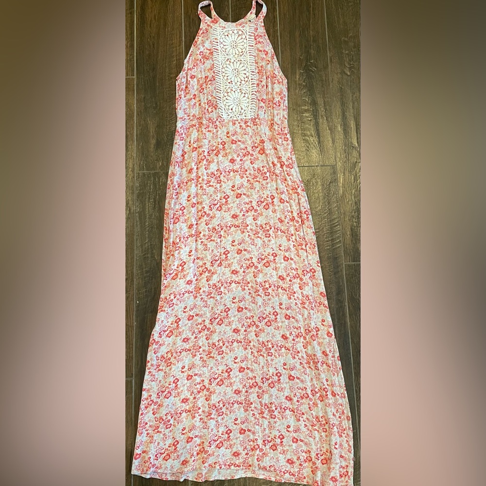 Women’s dress